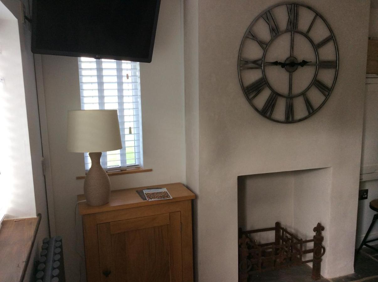 Tremeer Cottage Upper Beeding Esterno foto